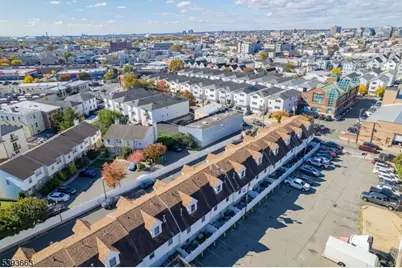 13 Val Sumo Ln, Newark, NJ 07105 - Photo 30