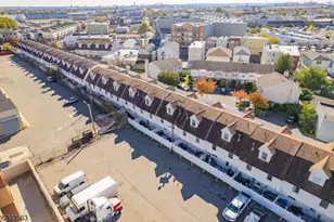 13 Val Sumo Ln, Newark, NJ 07105 - Photo 22