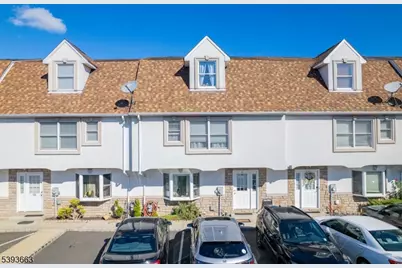 13 Val Sumo Ln, Newark, NJ 07105 - Photo 1