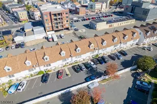 13 Val Sumo Ln, Newark, NJ 07105 - Photo 24