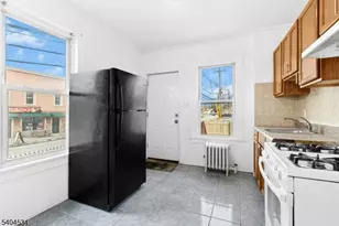 162 W 2nd Ave, Roselle, NJ 07203 - Photo 10