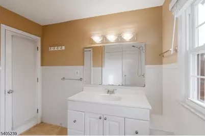 11 Dartmouth Ave #4B, Bridgewater, NJ 08807 - Photo 12