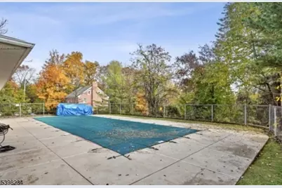 262 Vista Dr, Hanover Township, NJ 07927 - Photo 18