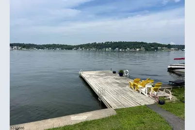 19 Windemere Ave #1, Mount Arlington, NJ 07856 - Photo 2