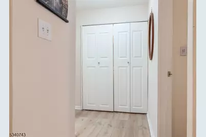 103 Woodcrest Dr, Morris Township, NJ 07960 - Photo 16