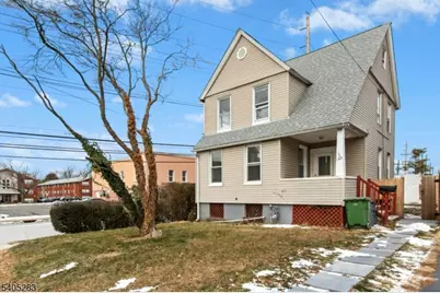 162 W 2nd Ave, Roselle, NJ 07203 - Photo 4