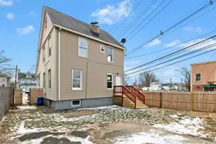 162 W 2nd Ave, Roselle, NJ 07203 - Photo 22