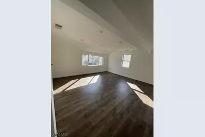 73 Macarthur Ave, Lodi, NJ 07644 - Photo 10