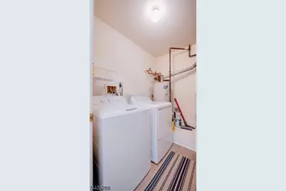 402 Hunt Dr, Holland Township, NJ 08848 - Photo 20