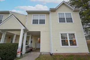 402 Hunt Dr, Holland Township, NJ 08848 - Photo 2