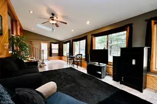 137 Byrne St, Hackensack, NJ 07601 - Photo 10