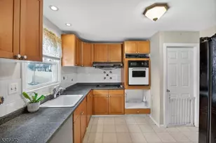 20 Rosney Ter, West Orange Township, NJ 07052 - Photo 12