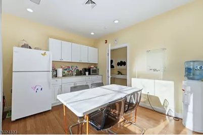 2932 Vauxhall Rd, Union Township, NJ 07088 - Photo 18