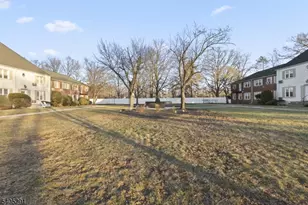 16 F Parkway Village, Cranford Township, NJ 07016 - Photo 18