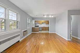 16 F Parkway Village, Cranford Township, NJ 07016 - Photo 4