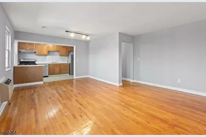 16 F Parkway Village #F, Cranford Township, NJ 07016 - Photo 2