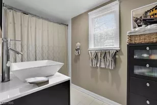 193 Jacksonville Dr, Parsippany, NJ 07054 - Photo 32