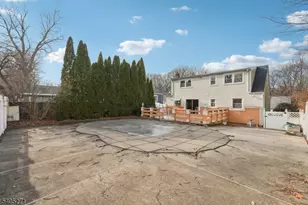 132 Linden Rd, Wayne Twp., NJ 07470 - Photo 26