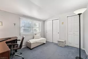 132 Linden Rd, Wayne Twp., NJ 07470 - Photo 16