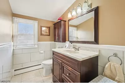 132 Linden Rd, Wayne Twp., NJ 07470 - Photo 18