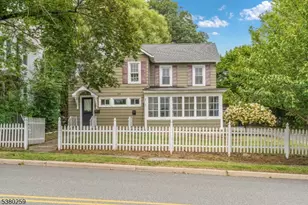 29 Walnut St, Sussex, NJ 07461 - Photo 2