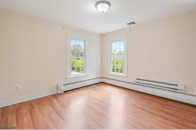 29 Walnut St #2, Sussex, NJ 07461 - Photo 4