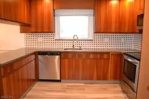 3 Meadow Dr, Warren Township, NJ 07059 - Photo 4