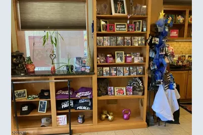 24 Little Falls Rd, Fairfield, NJ 07004 - Photo 12