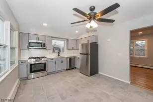 32 Walnut St, Pompton Lakes, NJ 07442 - Photo 1