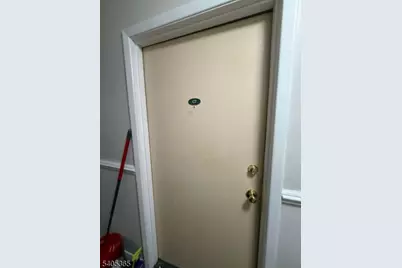 123 W 1st Ave #C07, Roselle, NJ 07203 - Photo 2