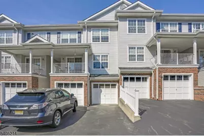 604 Knollwood Ct, Denville, NJ 07834 - Photo 2