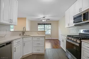 604 Knollwood Ct, Denville, NJ 07834 - Photo 8