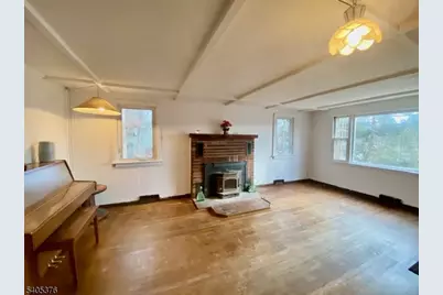 73 W Shawnee Trl, Jefferson Township, NJ 07885 - Photo 6