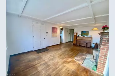 73 W Shawnee Trl, Jefferson Township, NJ 07885 - Photo 10