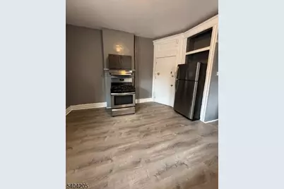 108 Pine Street #1, Montclair, NJ 07042 - Photo 4