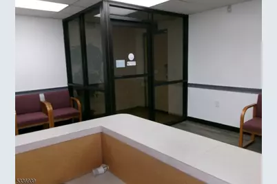 516 Hamburg Tpke, Wayne, NJ 07470 - Photo 6