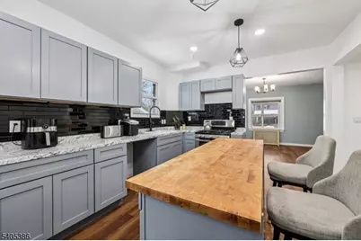 48 Laurel Ave, East Orange, NJ 07017 - Photo 8