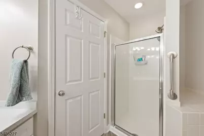 30 Hickory Way, Mount Arlington, NJ 07856 - Photo 16