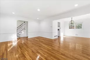 35 Brooktree Rd, East Windsor Township, NJ 08520 - Photo 4