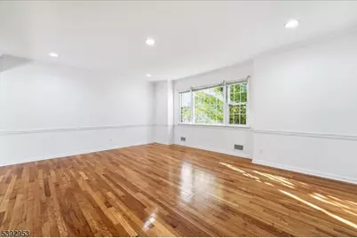 35 Brooktree Rd, East Windsor Township, NJ 08520 - Photo 2