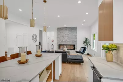 7 Royal Ave, Livingston, NJ 07039 - Photo 10