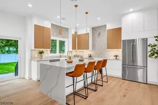 7 Royal Ave, Livingston, NJ 07039 - Photo 8