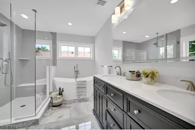 46 Snyder Ave, Berkeley Heights Township, NJ 07922 - Photo 16