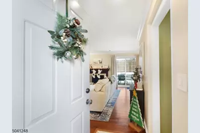 47 Spruce Ct, Bedminster Township, NJ 07921 - Photo 4