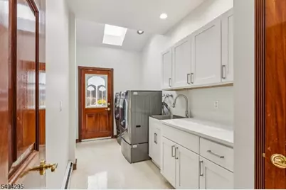 662 Foothill Rd, Bridgewater, NJ 08807 - Photo 14