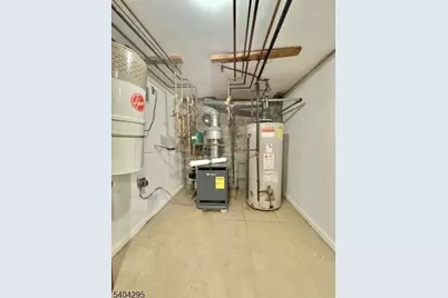 662 Foothill Rd, Bridgewater, NJ 08807 - Photo 36