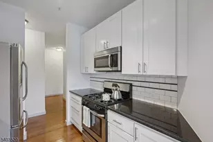 52 Lincoln Ave, Orange, NJ 07050 - Photo 22