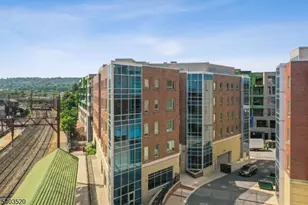 52 Lincoln Ave, Orange, NJ 07050 - Photo 40