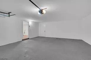 183 Winifred Dr, Totowa, NJ 07512 - Photo 20