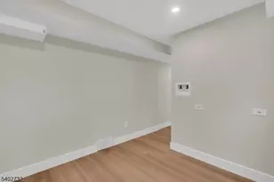 183 Winifred Dr, Totowa, NJ 07512 - Photo 18